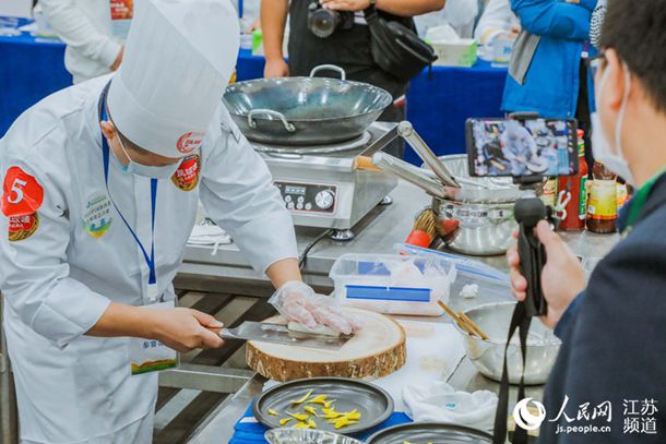 ɫ�Ĳ��ϣ���ɬŮ����ҹ���Ϻ��ѿ����������֤�ݽҿ��������