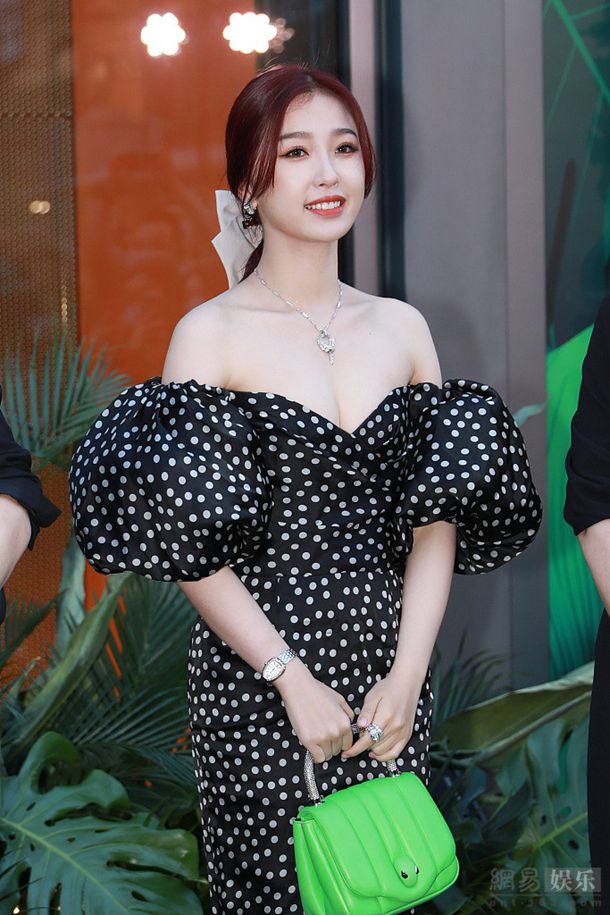 �滭�ز�ح˫�˶�̬�����زģ����빷�����ȸ�Ϊ��