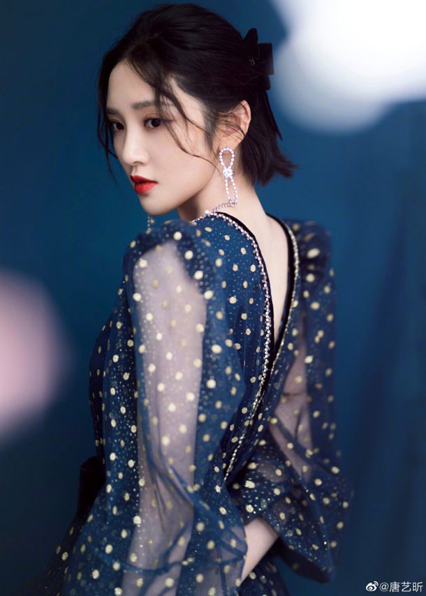 ��ɫ����ͼƬ����Ů������