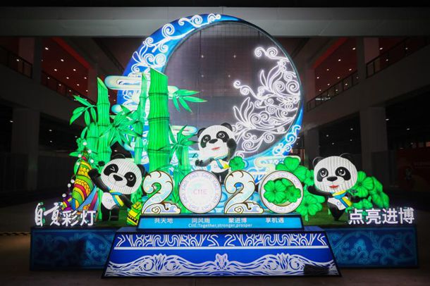 ��С���̵㡹�岿���ɵ�����ʦ������ĵ�Ӱ����Ʒ