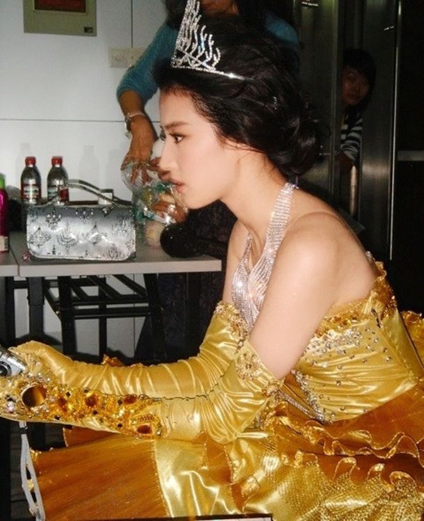 ��373��.���װ������軵�軵